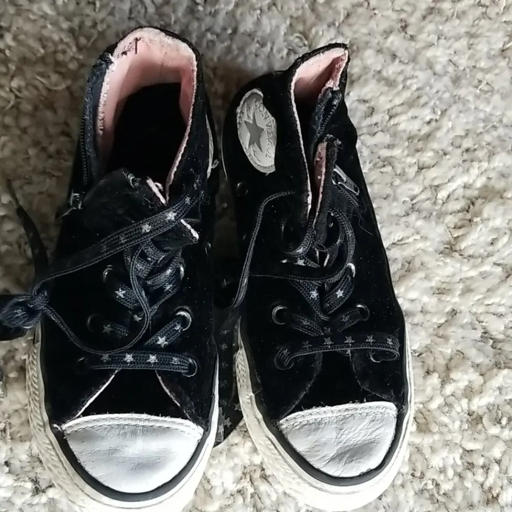Black Suede converse high Tops